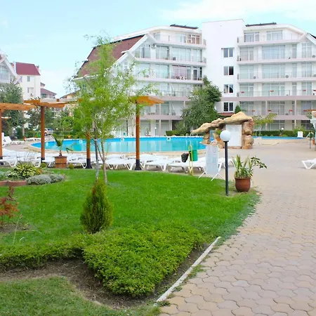 Sun Village Crib * ساني بيتش